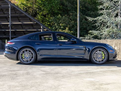 Certified 2022 Porsche Panamera 4S AWD/4WD image 12