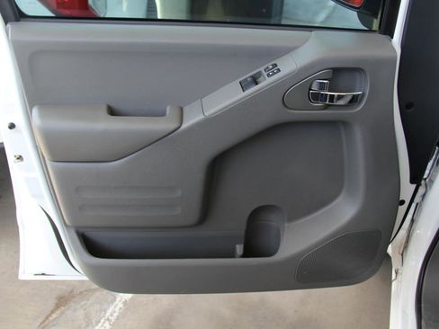 Used 2020 Nissan Frontier S w/ S Utility Package RWD image 17