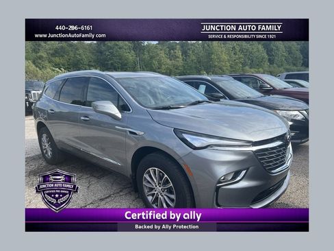 Used 2024 Buick Enclave Essence w/ LPO, Cargo Package FWD image 1