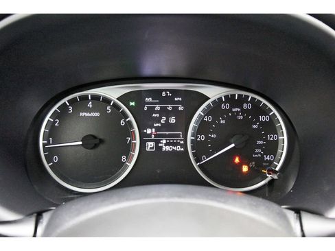 Used 2020 Nissan Kicks S FWD image 12