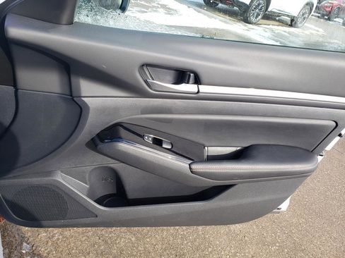 Certified 2025 Nissan Altima 2.5 SR w/ SR Premium Package image 26