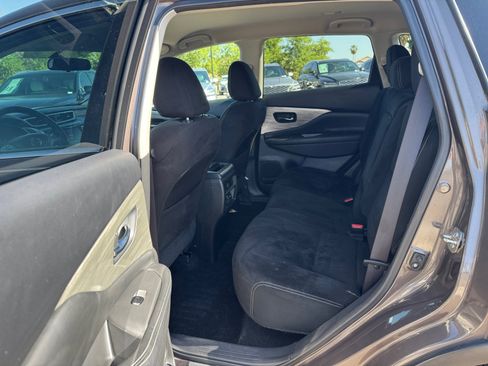 Used 2015 Nissan Murano S w/ Navigation Package image 16