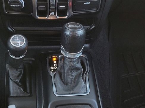 Used 2021 Jeep Wrangler Unlimited Sport image 16