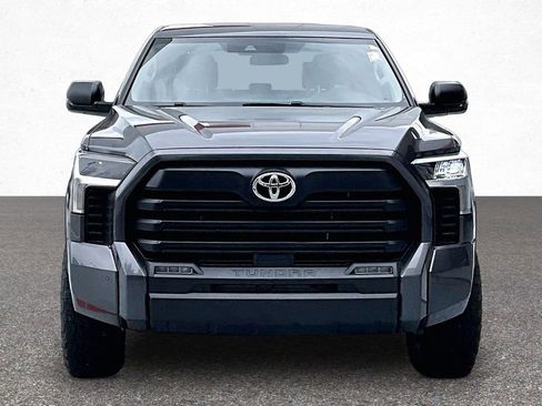 Used 2023 Toyota Tundra SR5 w/ SR5 Convenience Package AWD/4WD image 3