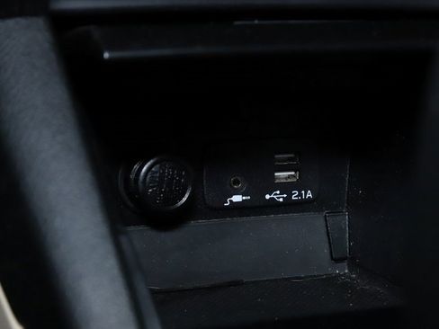 Used 2019 Subaru Outback 2.5i Premium image 26