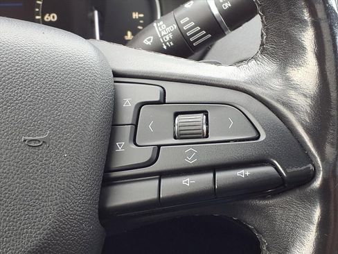 Used 2019 Cadillac XT4 Premium Luxury image 23