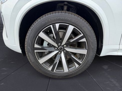 New 2026 Volvo XC90 B6 Core w/ Protection Package Premier image 14