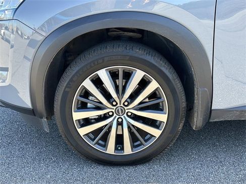 Certified 2022 Nissan Pathfinder Platinum w/ Cargo Package image 12