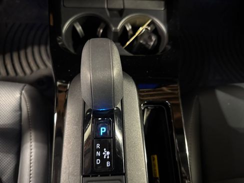 Used 2024 Toyota Prius XLE image 22