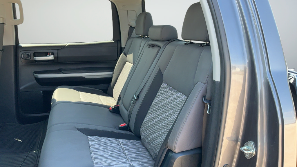 Used 2018 Toyota Tundra SR5 w/ SR5 Upgrade Package AWD/4WD image 20