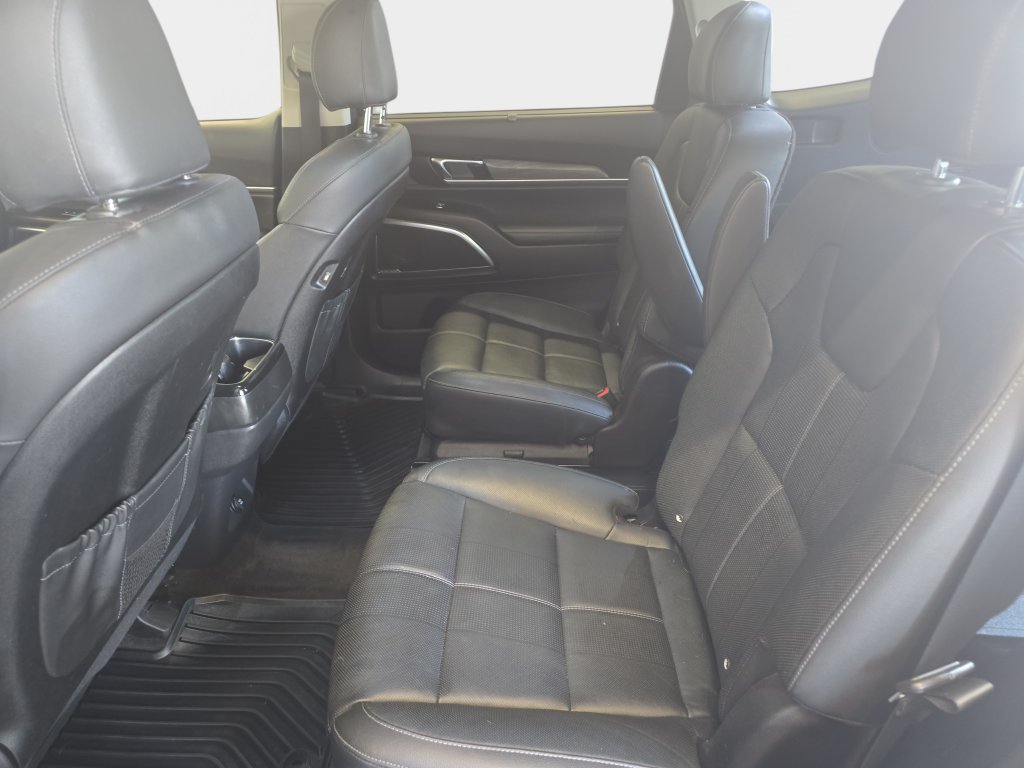Used 2021 Kia Telluride SX w/ Nightfall Edition Package AWD/4WD image 18