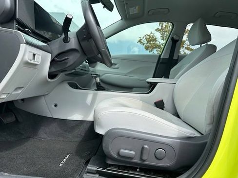 Used 2024 Hyundai Kona SEL AWD/4WD image 15