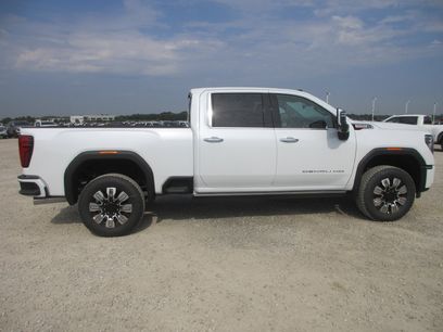 New 2026 GMC Sierra 3500 Denali w/ Denali Reserve Package