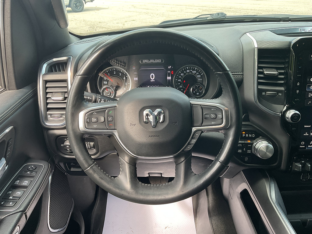 Used 2024 RAM 1500 Laramie AWD/4WD image 11
