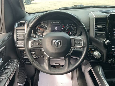 Used 2024 RAM 1500 Laramie AWD/4WD image 11
