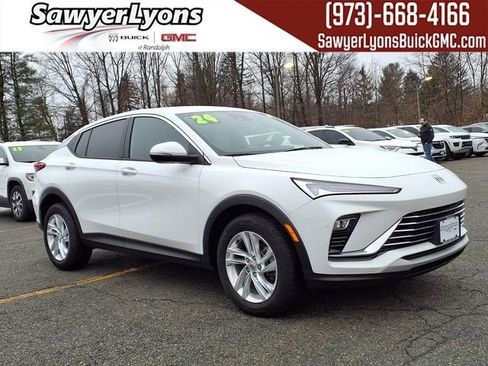 Certified 2024 Buick Envista Preferred w/ Convenience I Package image 1