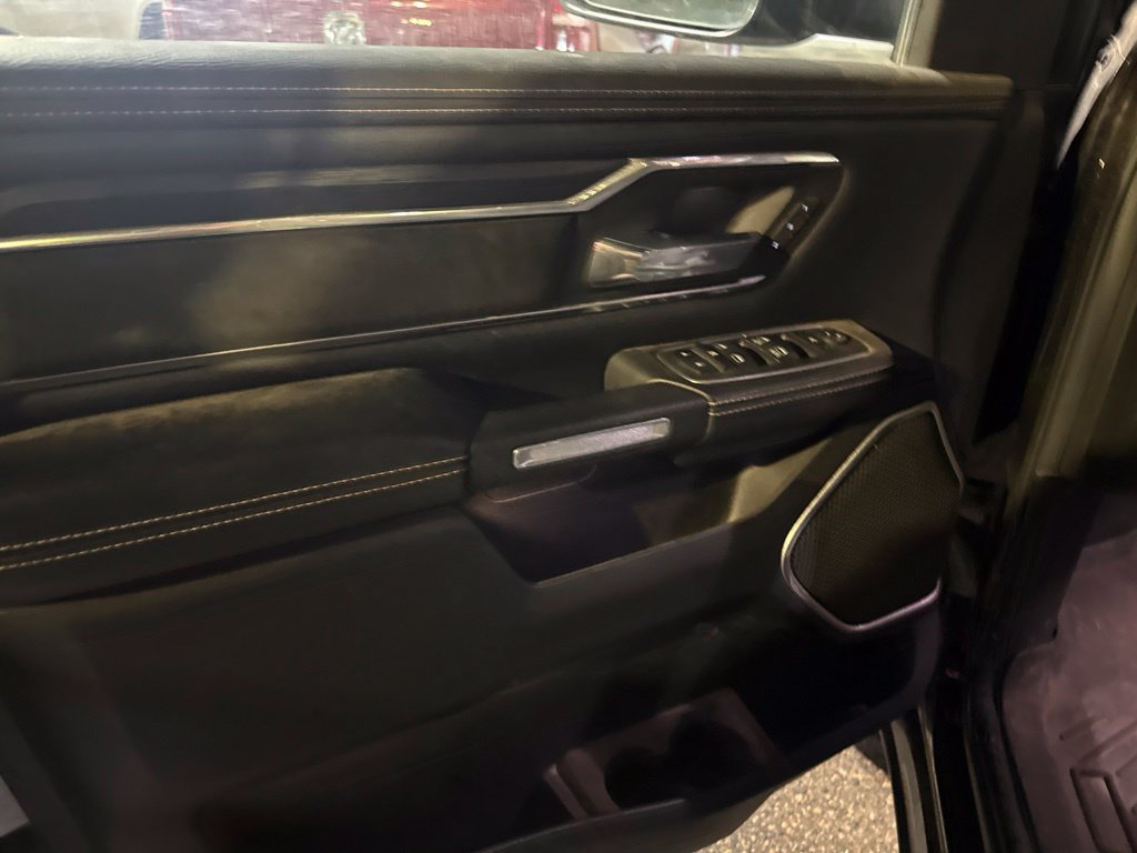 Used 2023 RAM 1500 Laramie AWD/4WD image 13