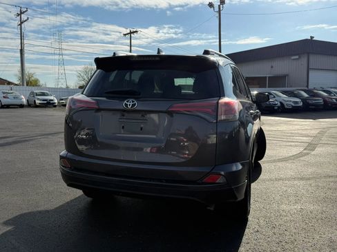 Used 2017 Toyota RAV4 LE image 3