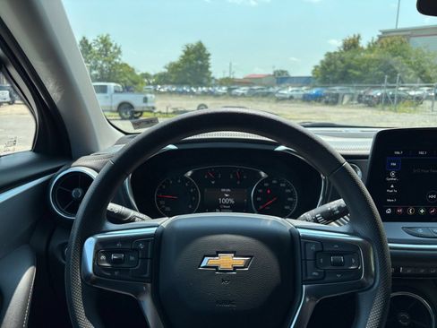 Used 2025 Chevrolet Blazer LT FWD image 35