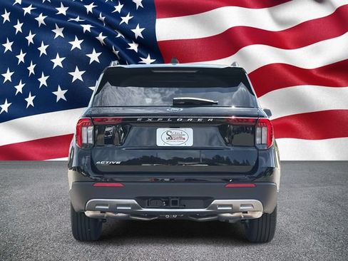 New 2026 Ford Explorer Active w/ Active Comfort Package RWD image 11