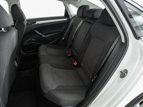 Used 2016 Volkswagen Passat 1.8T S w/ Lighting Package (P06) image 35