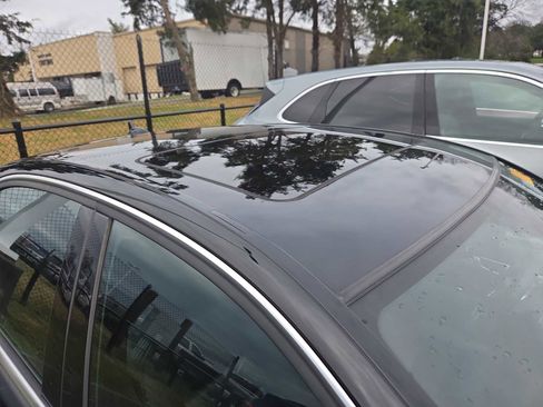 Used 2014 Mercedes-Benz C 300 Sport image 2