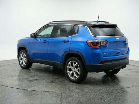 Used 2025 Jeep Compass Limited AWD/4WD image 6