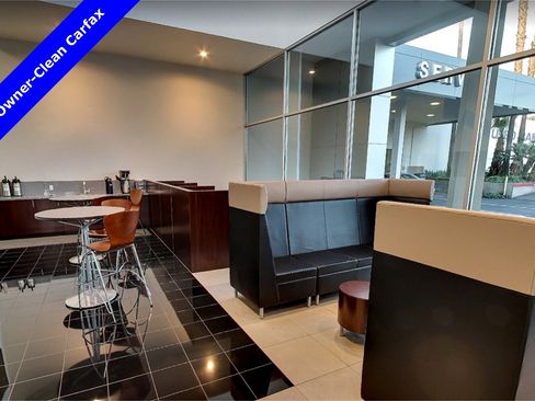 Used 2021 Ford Explorer XLT image 30