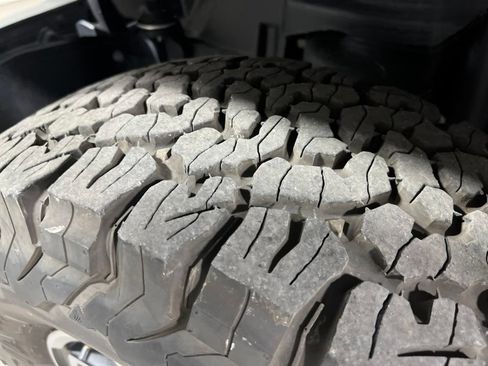 Used 2025 Jeep Wrangler Unlimited Rubicon AWD/4WD image 38