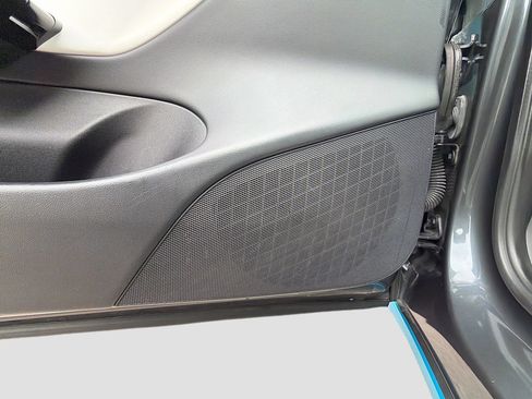 Used 2020 Tesla Model 3 Standard Range Plus image 22