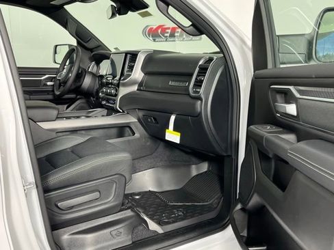 New 2026 RAM 1500 4x4 Crew Cab image 28