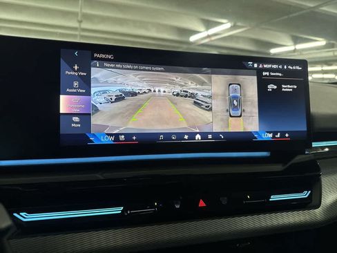 Used 2026 BMW 530i xDrive AWD/4WD image 18