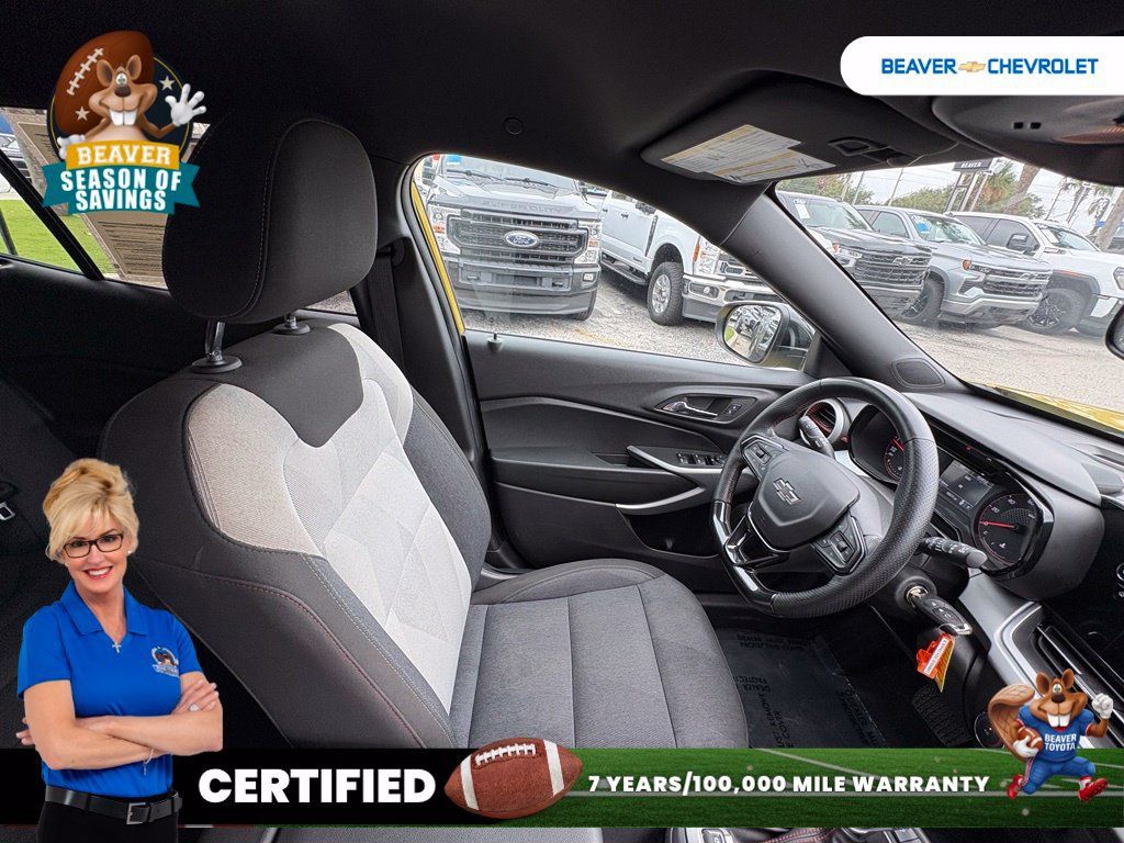 Used 2024 Chevrolet Trax RS w/ Driver Confidence Package FWD image 29