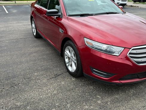Used 2013 Ford Taurus SEL FWD image 7