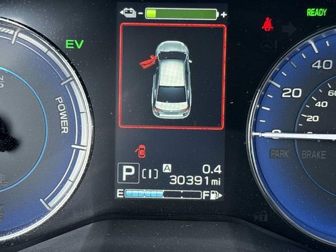 Used 2021 Subaru Crosstrek Hybrid w/ Moonroof Package w/Navigation AWD/4WD image 42