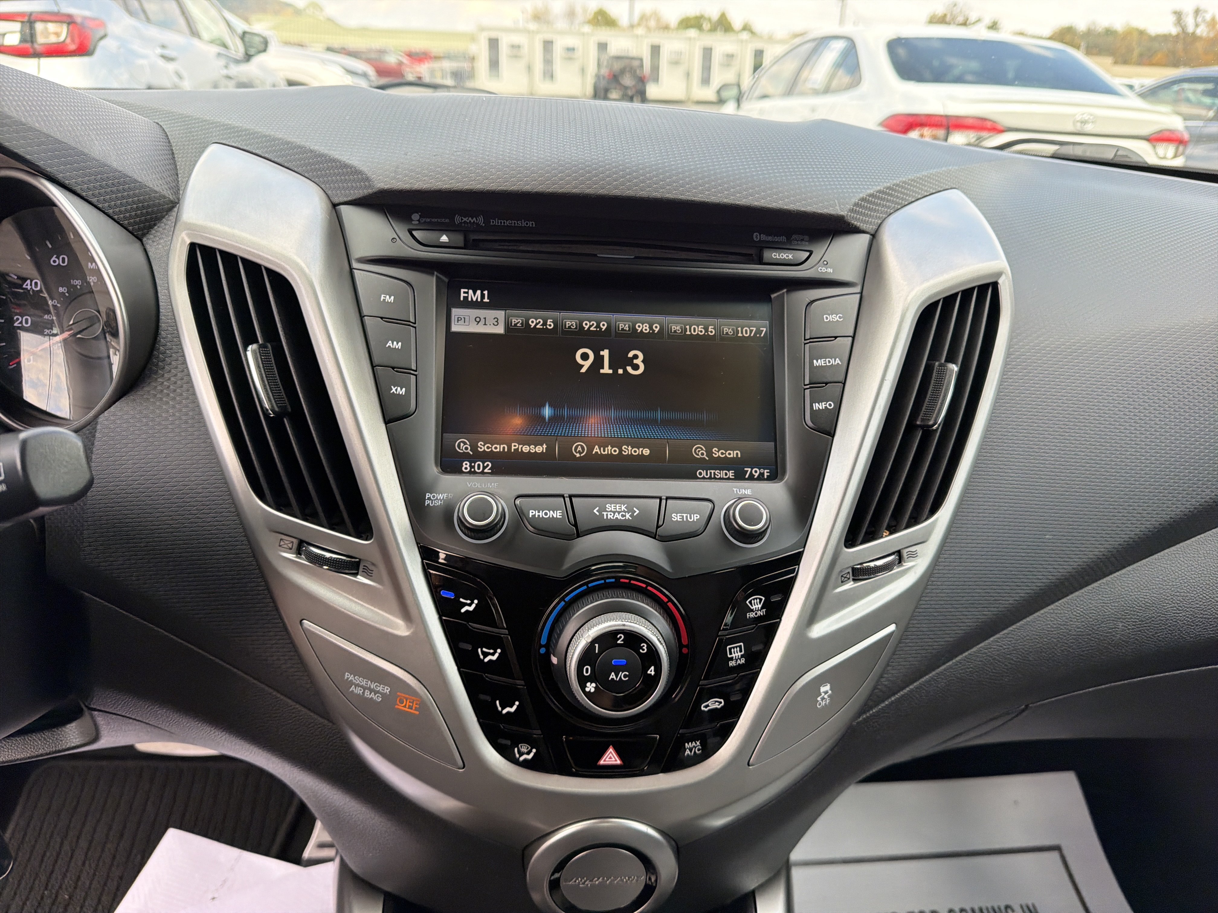 Used 2013 Hyundai Veloster w/ Style Pkg FWD image 19