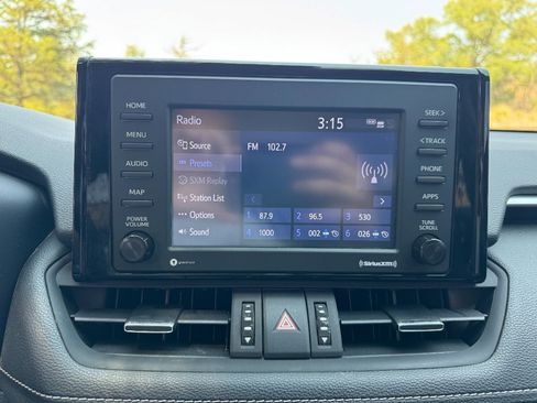 Used 2021 Toyota RAV4 XLE Premium AWD/4WD image 16