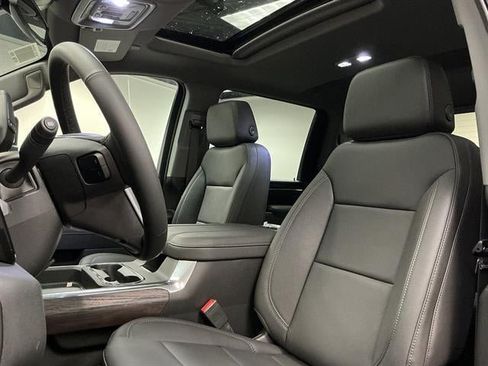 New 2026 GMC Sierra 2500 SLT w/ SLT Premium Package AWD/4WD image 9