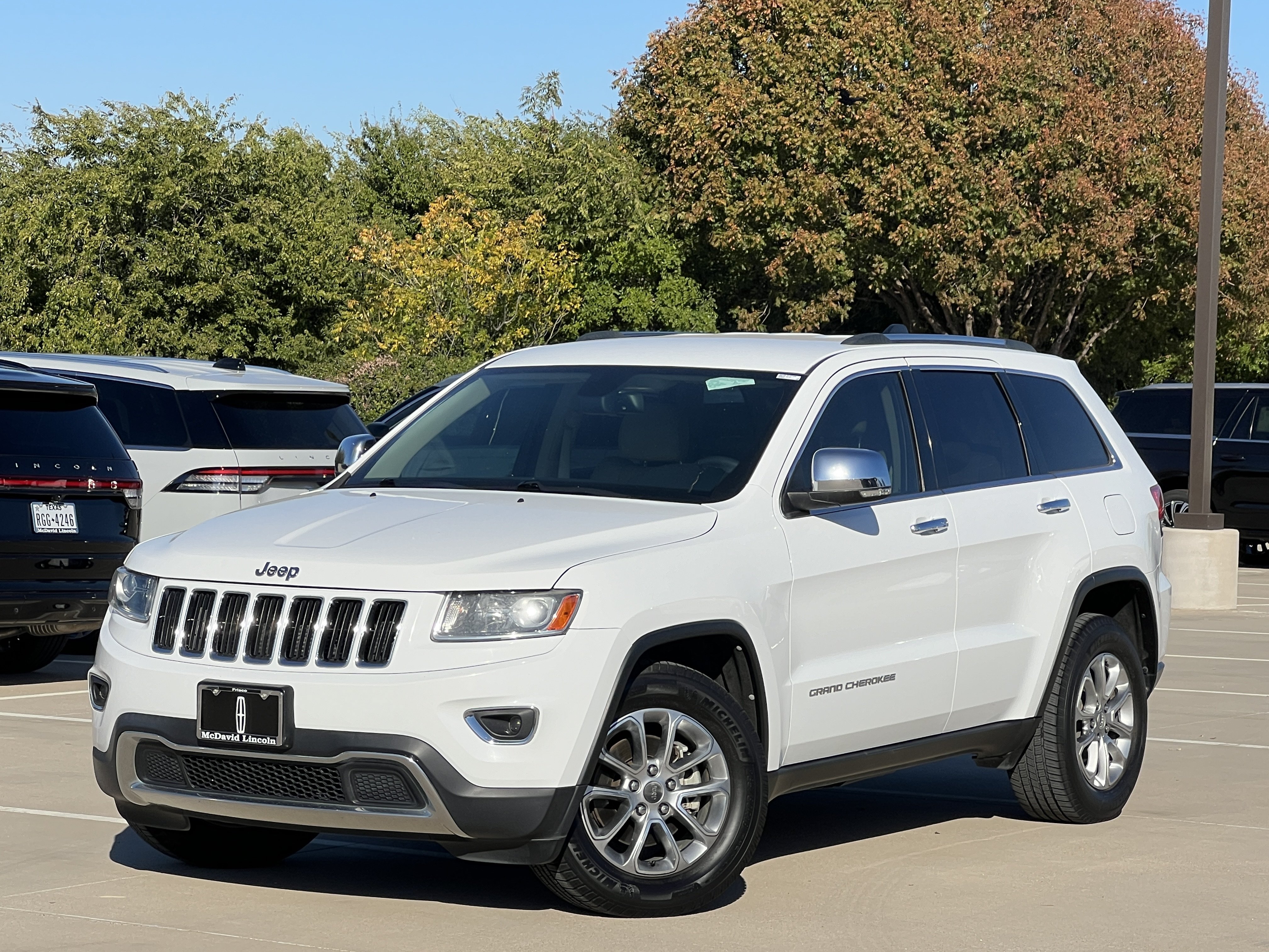 Used 2014 Jeep Grand Cherokee Limited w/ Trailer Tow Group IV RWD image 2