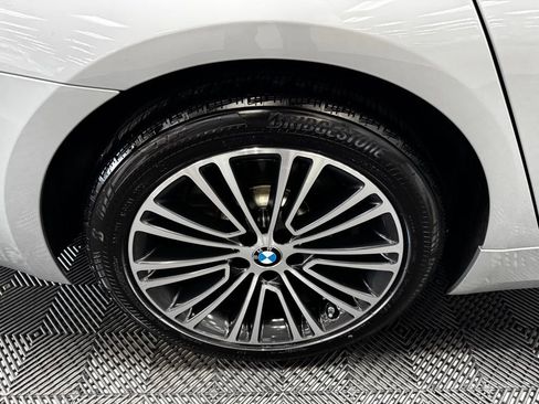 Used 2018 BMW 540i xDrive AWD/4WD image 19