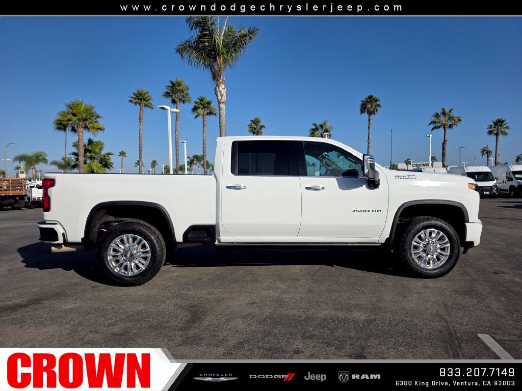 Used 2022 Chevrolet Silverado 3500 High Country w/ Safety Package II AWD/4WD image 8