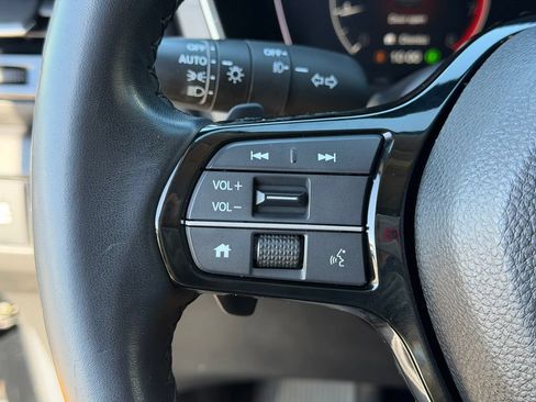 Used 2025 Honda Pilot EX-L image 27