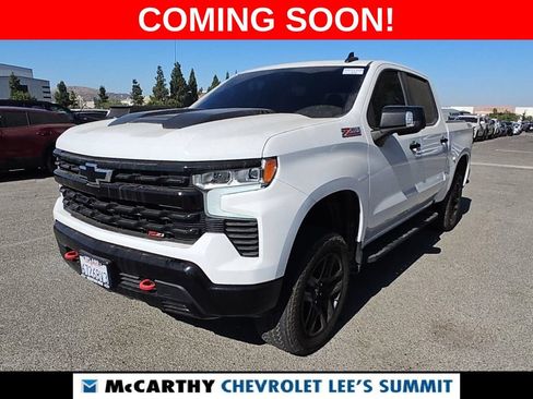 Used 2023 Chevrolet Silverado 1500 LT Trail Boss w/ Convenience Package II AWD/4WD image 1