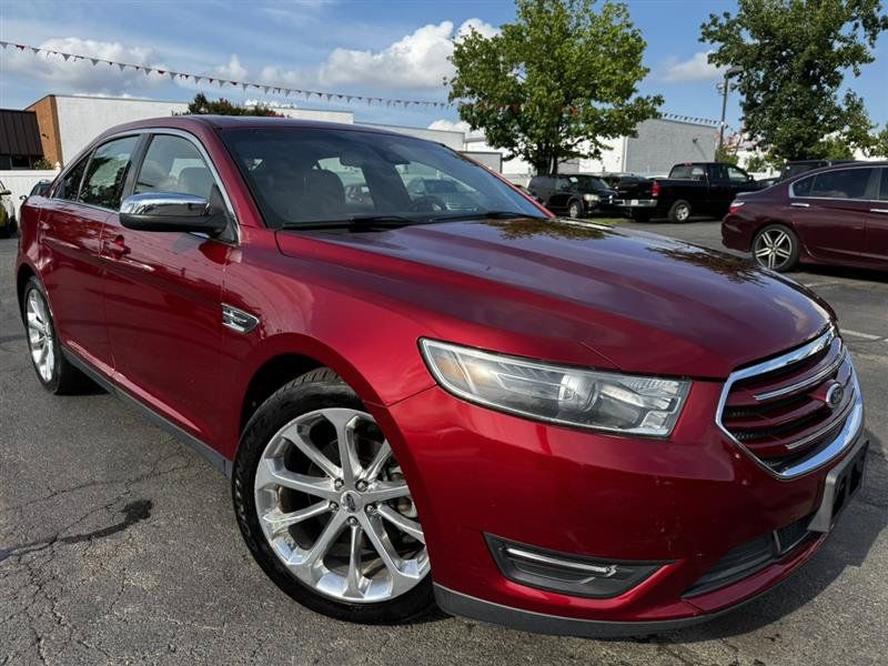 Used 2015 Ford Taurus Limited w/ Equipment Group 301A FWD image 3