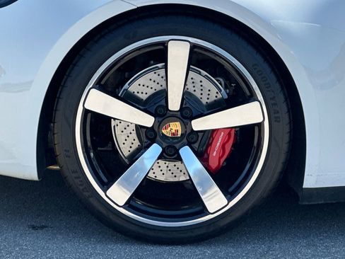 Certified 2024 Porsche 911 Carrera S RWD image 42