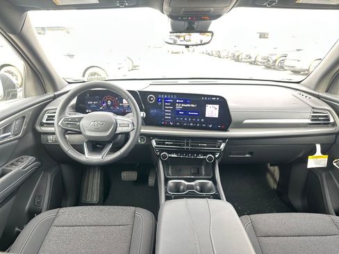 New 2026 Chevrolet Traverse LT image 19