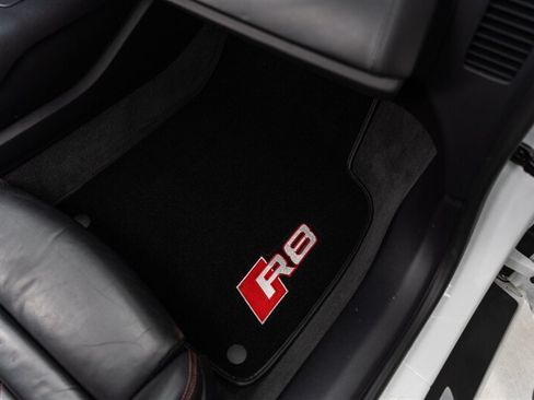 Used 2017 Audi R8 V10 AWD/4WD image 64