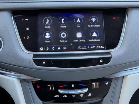 Used 2024 Cadillac XT5 Premium Luxury w/ Technology Package AWD/4WD image 27