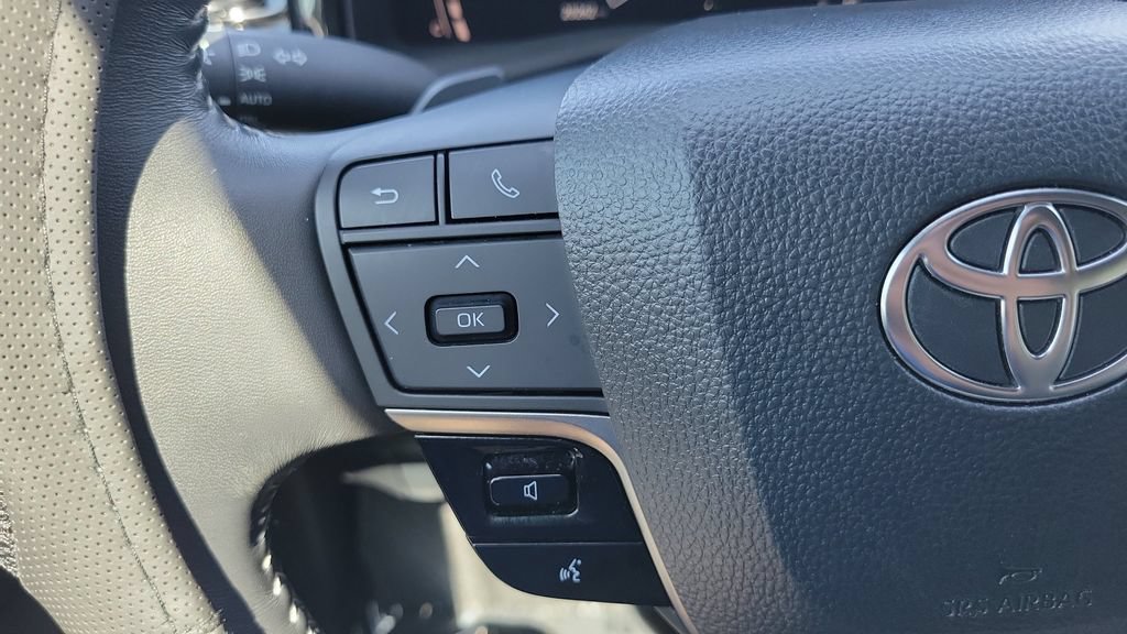 Certified 2025 Toyota Camry SE w/ Convenience Package FWD image 19