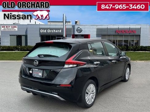 Used 2023 Nissan Leaf S image 5
